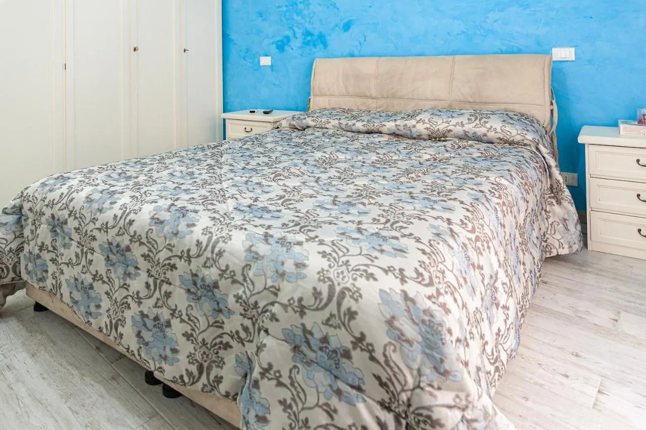 Da Crys & Symo Apartment Sanremo 0*,  Italy